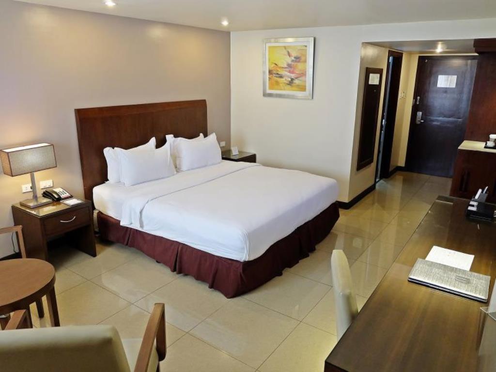 Mandarin Plaza 3* Cebu
