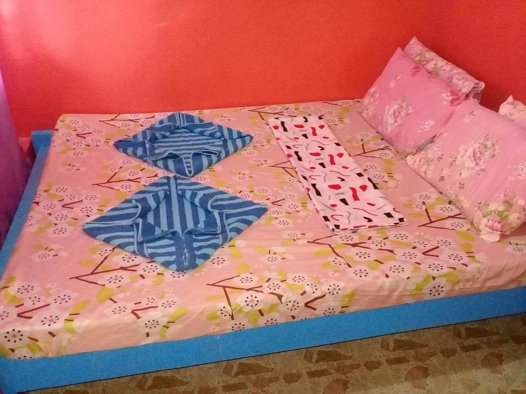 Hostel Romantic Place *