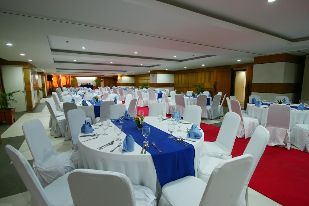 Crown Regency & Towers Hotel Cebu