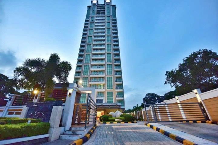 Padgett Place Prime Apartment Cebu