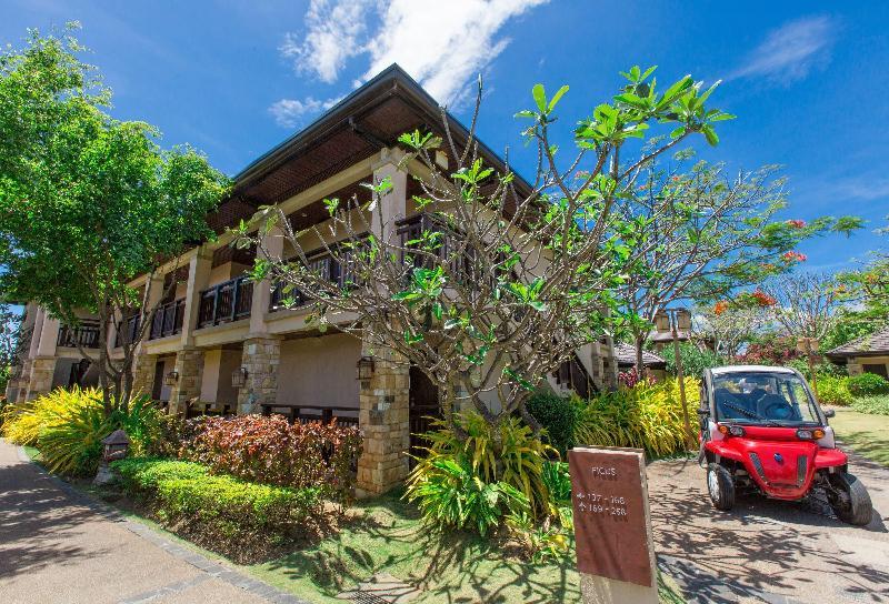 Crimson And - Mactan Island, Cebu Resort