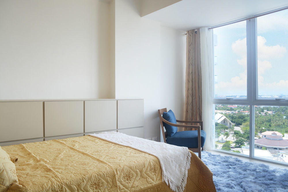 8 Newtown Boulevard Apartment