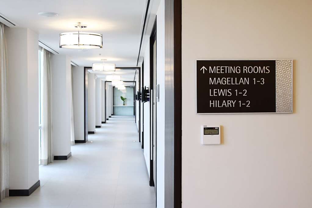 Hotel Quest & Conference Center 3*