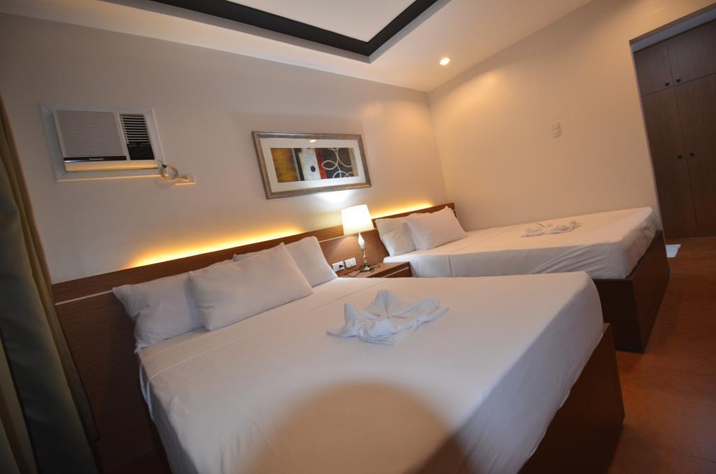 Robinland Vacation Resort Badian