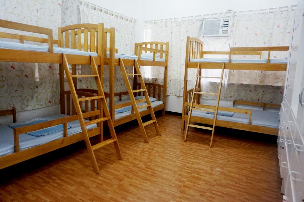 Hostel E-Mo Dormitory