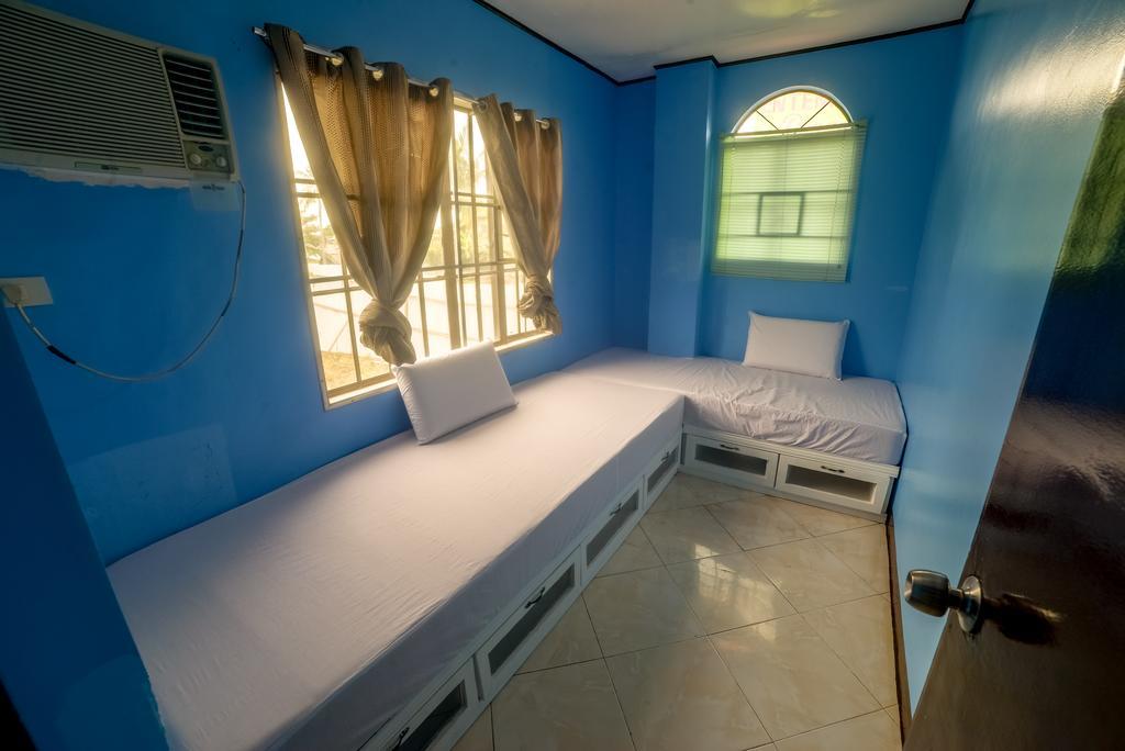 Jenjen's House Guest house