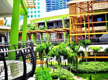 Hotel Budget - Center *