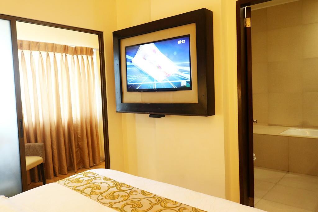 Hotel Palm Grass Cebu