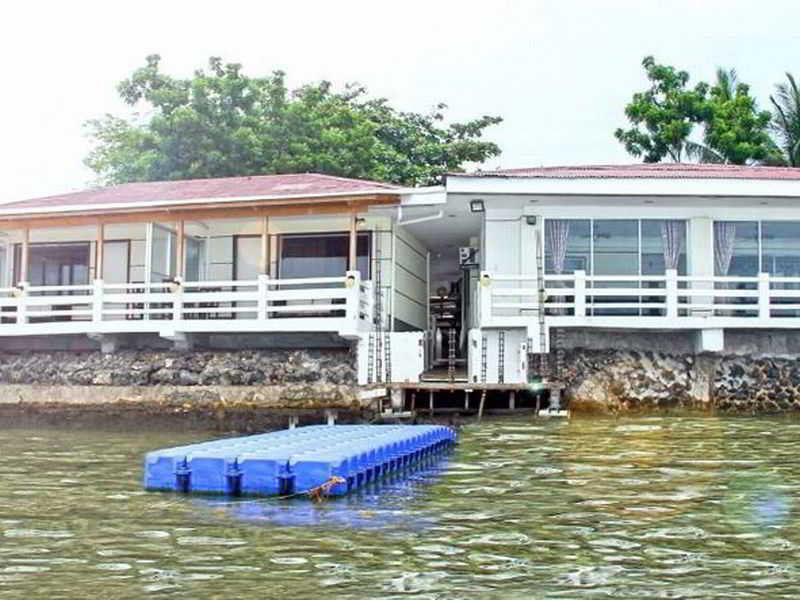 Bluefins Resort 3*