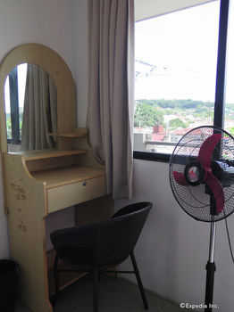 G&b Hostel *