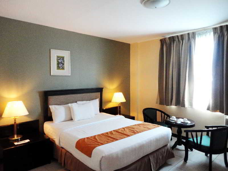 Oyo 187 The Maxwell 3*