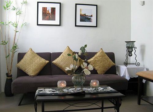 Cinfandel 3* Mandaue City