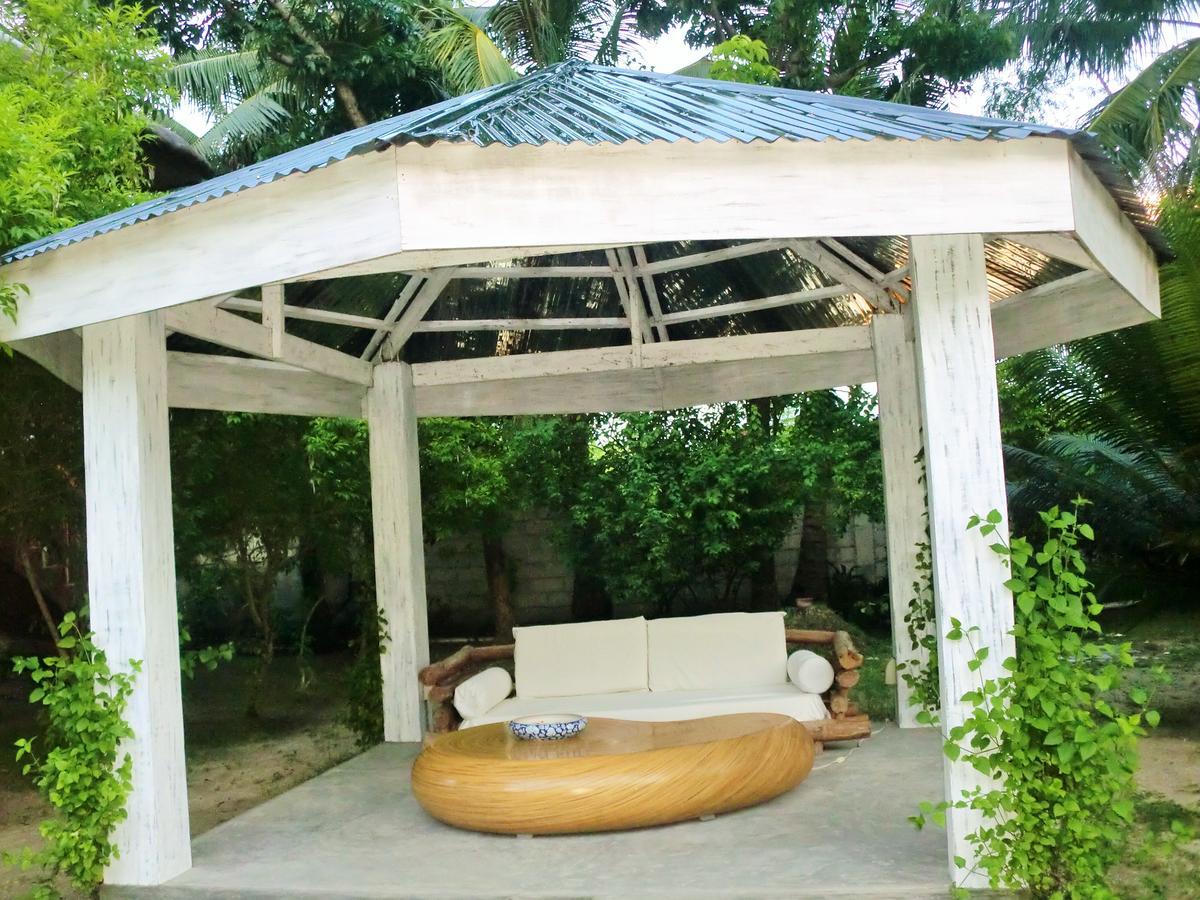 Hoyohoy 3* Santa Fe (Cebu)
