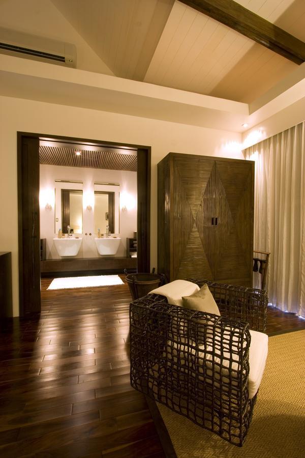 Abaca Boutique