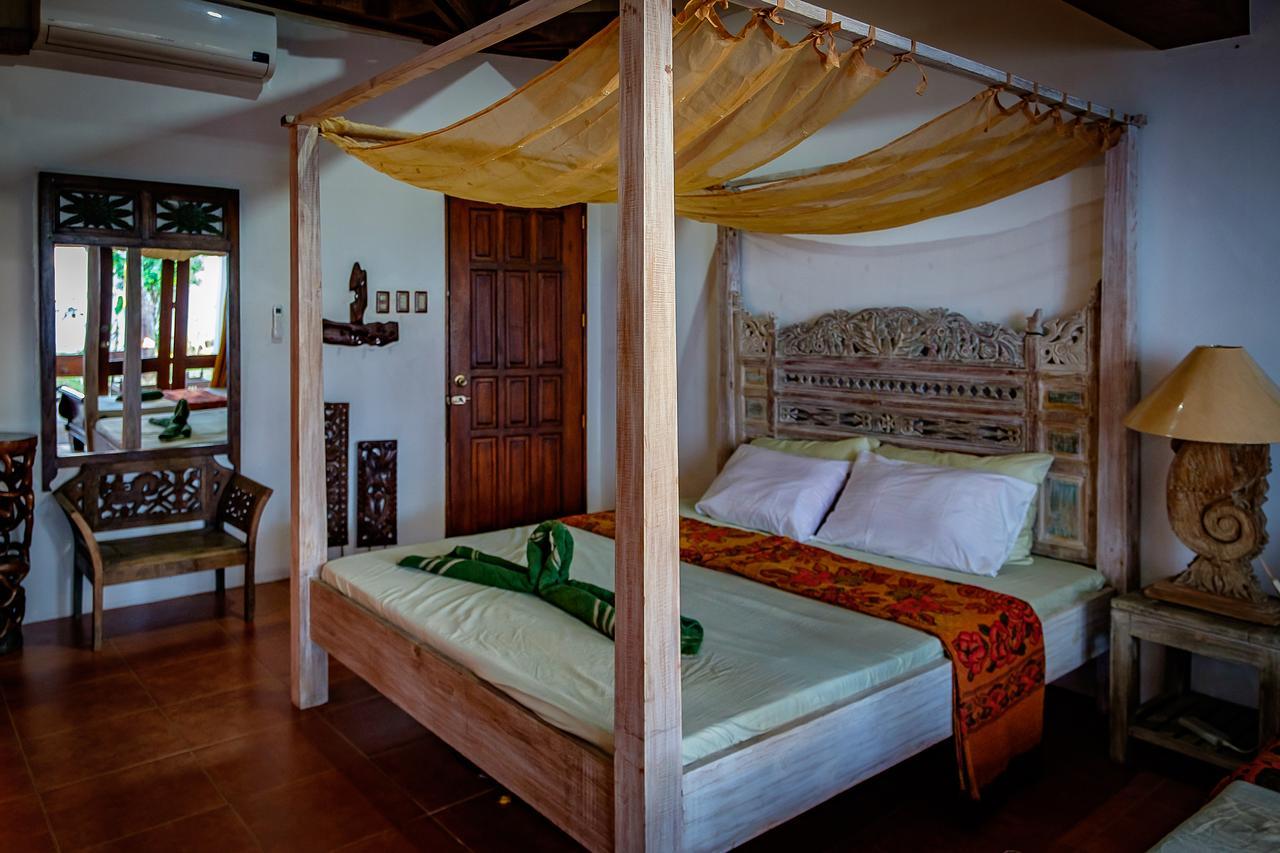 Ayo Homtel Hostel