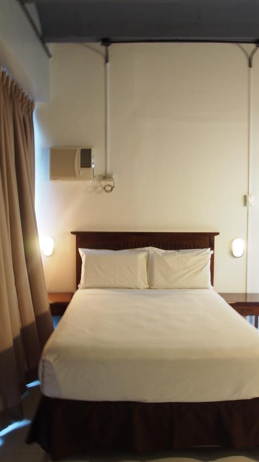 Hostel Sunday