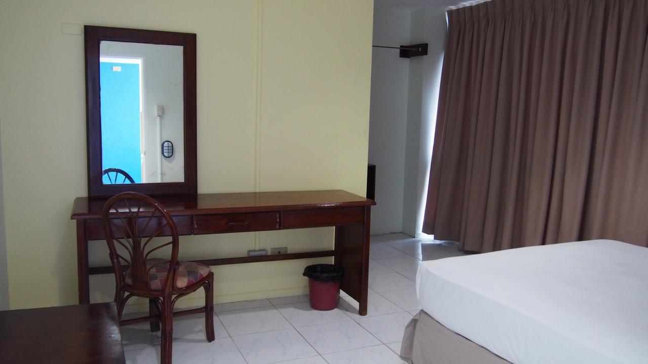 Sunday Hostel *