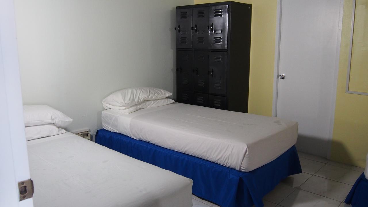 Hostel Sunday