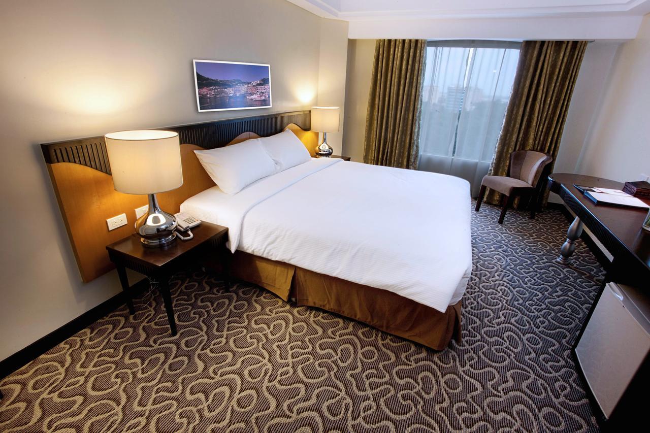 Elizabeth 4* Cebu