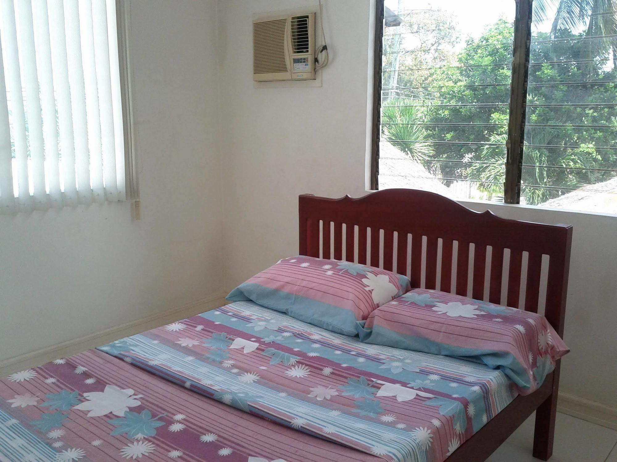 Luzmin Bh - White House Guest house Oslob