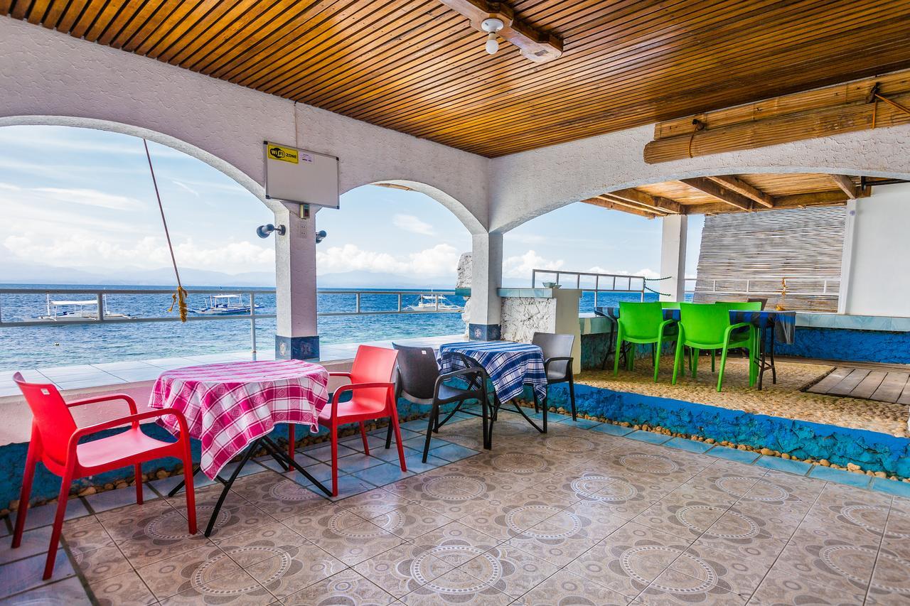 Shaka Traveler's Place (adults Only) Hostel Moalboal