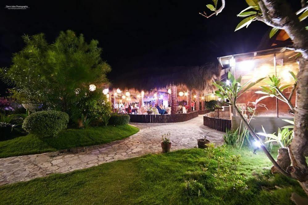 Natures Garden Park And Resort 3*