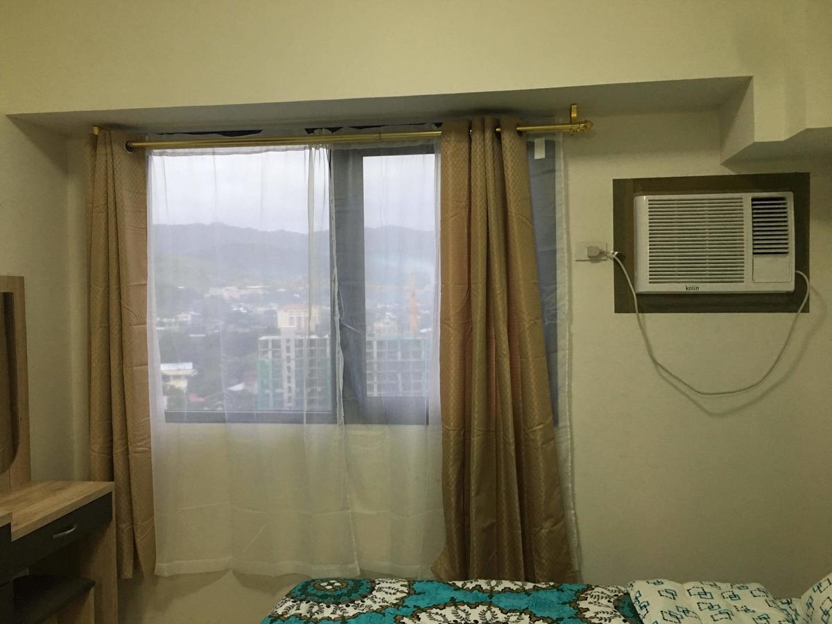 1 Bed Condominium 4*