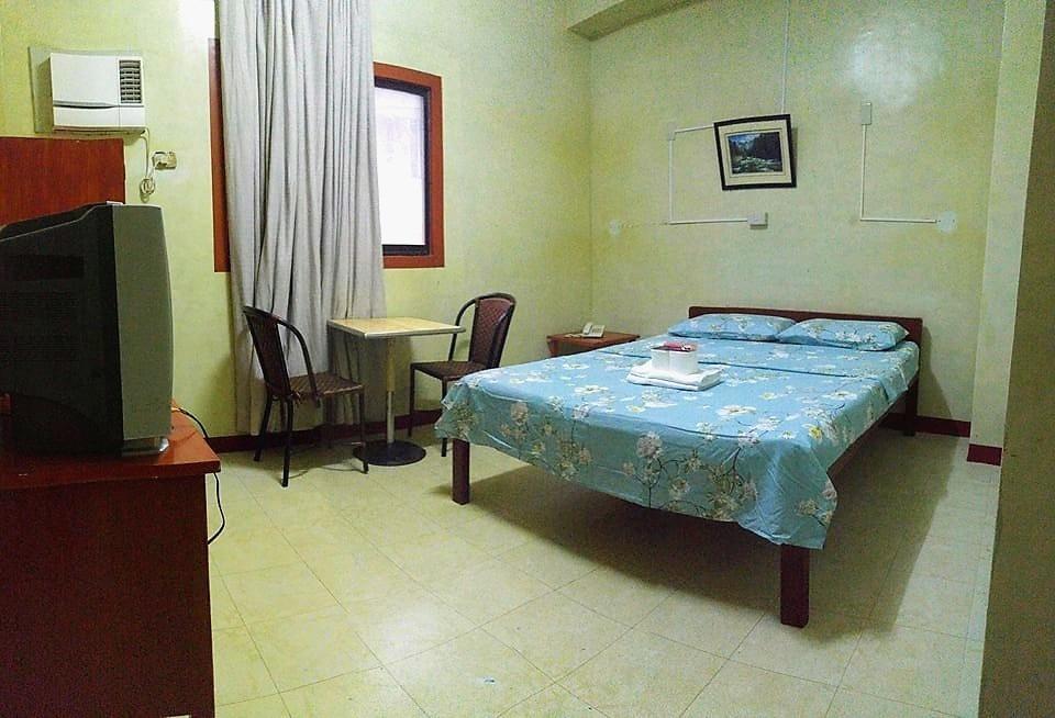 Honeybee Royal * Cebu
