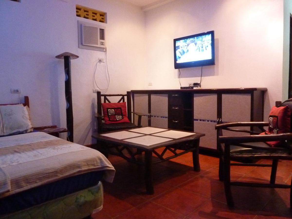 Aabana & Watersport Resort 3*