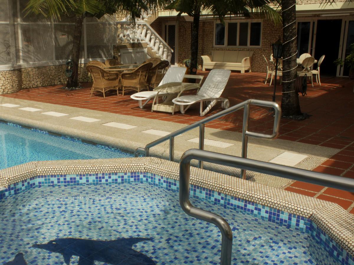 Resort Oceanfront Paradise