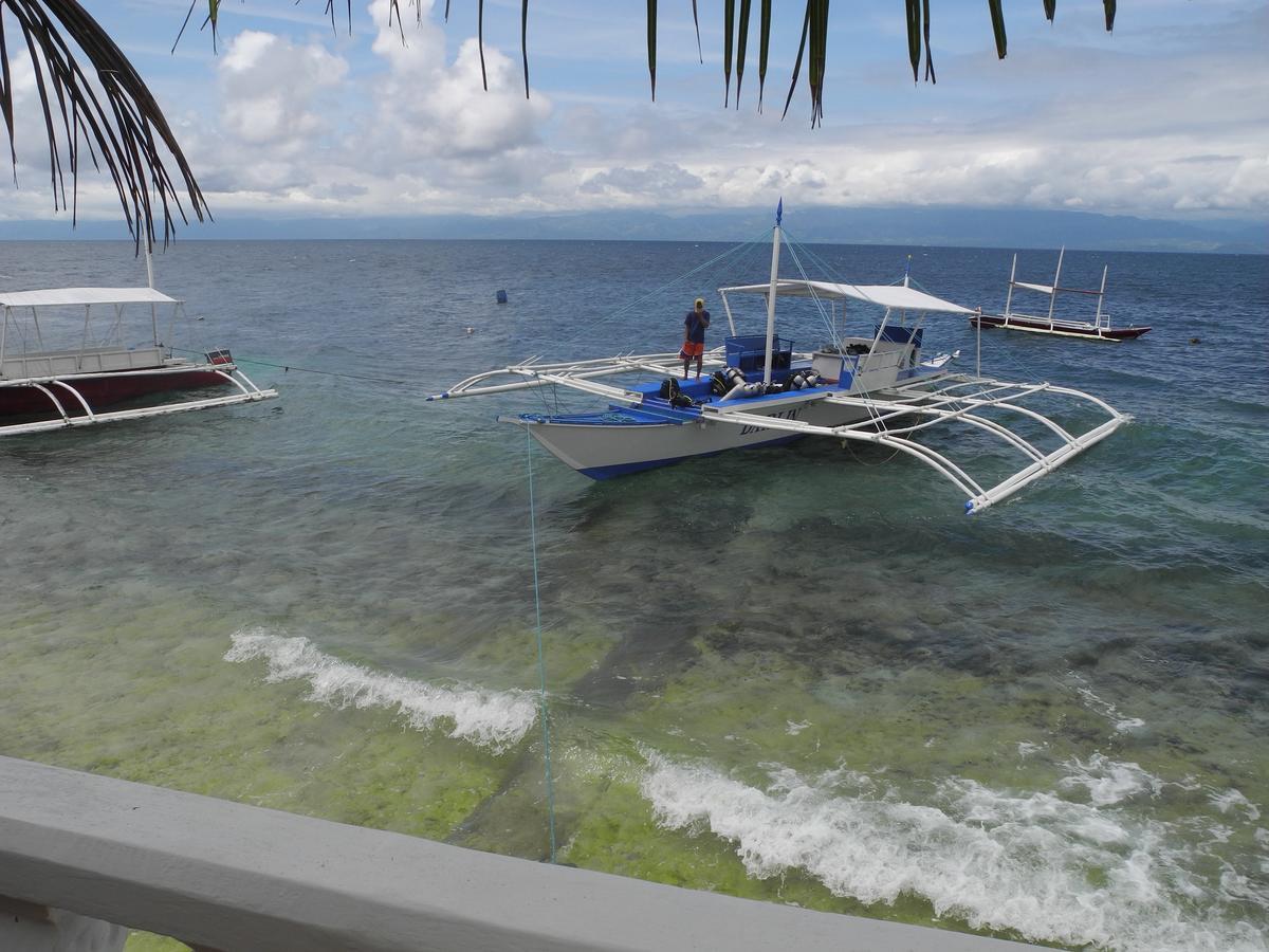 Resort Oceanfront Paradise Moalboal