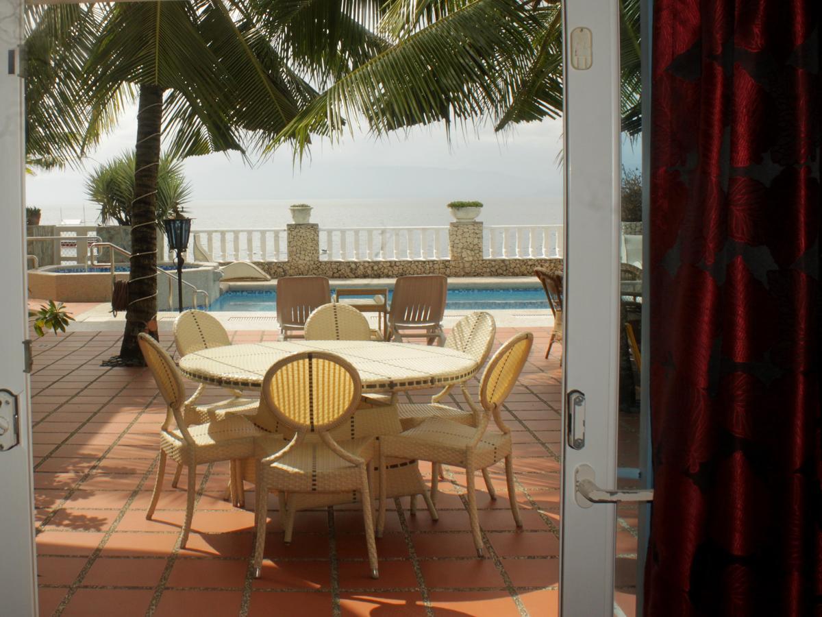 Resort Oceanfront Paradise Moalboal