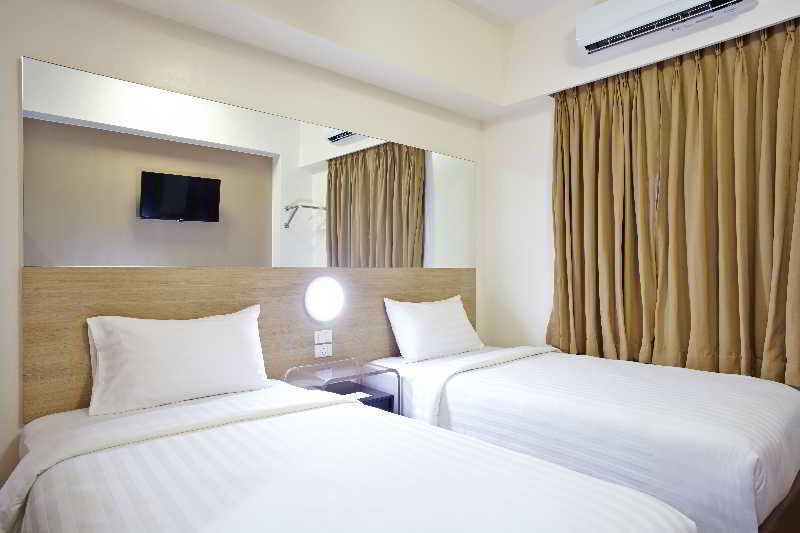 Red Planet Hotel