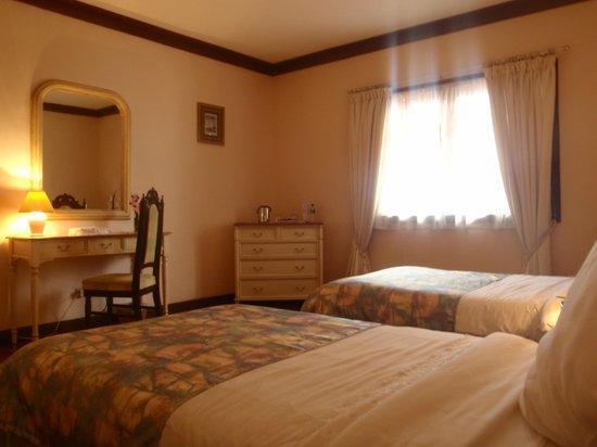 Hotel Flores Beachside