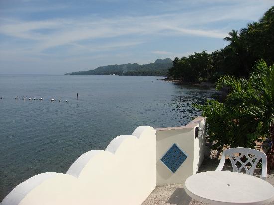 Hotel Flores Beachside 4*
