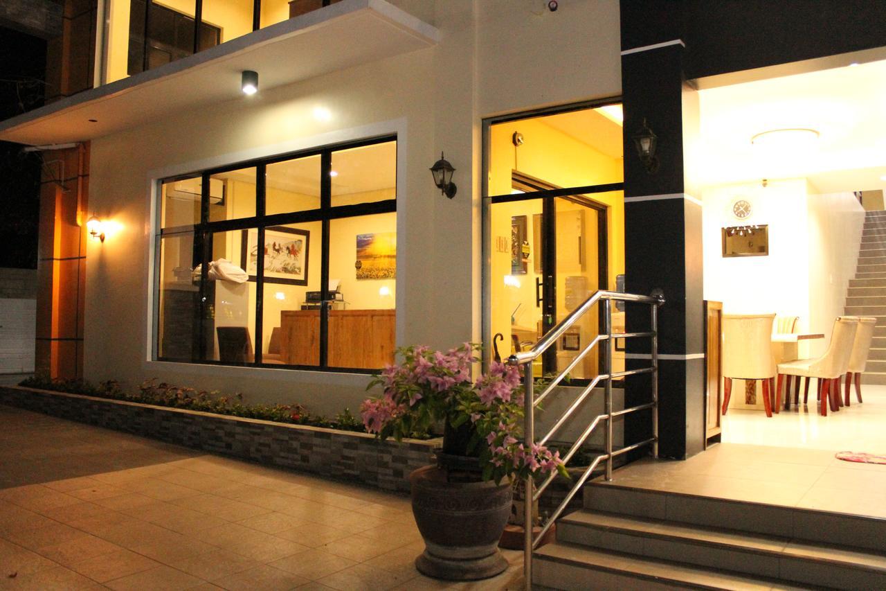 Ralphseej House Pensão *