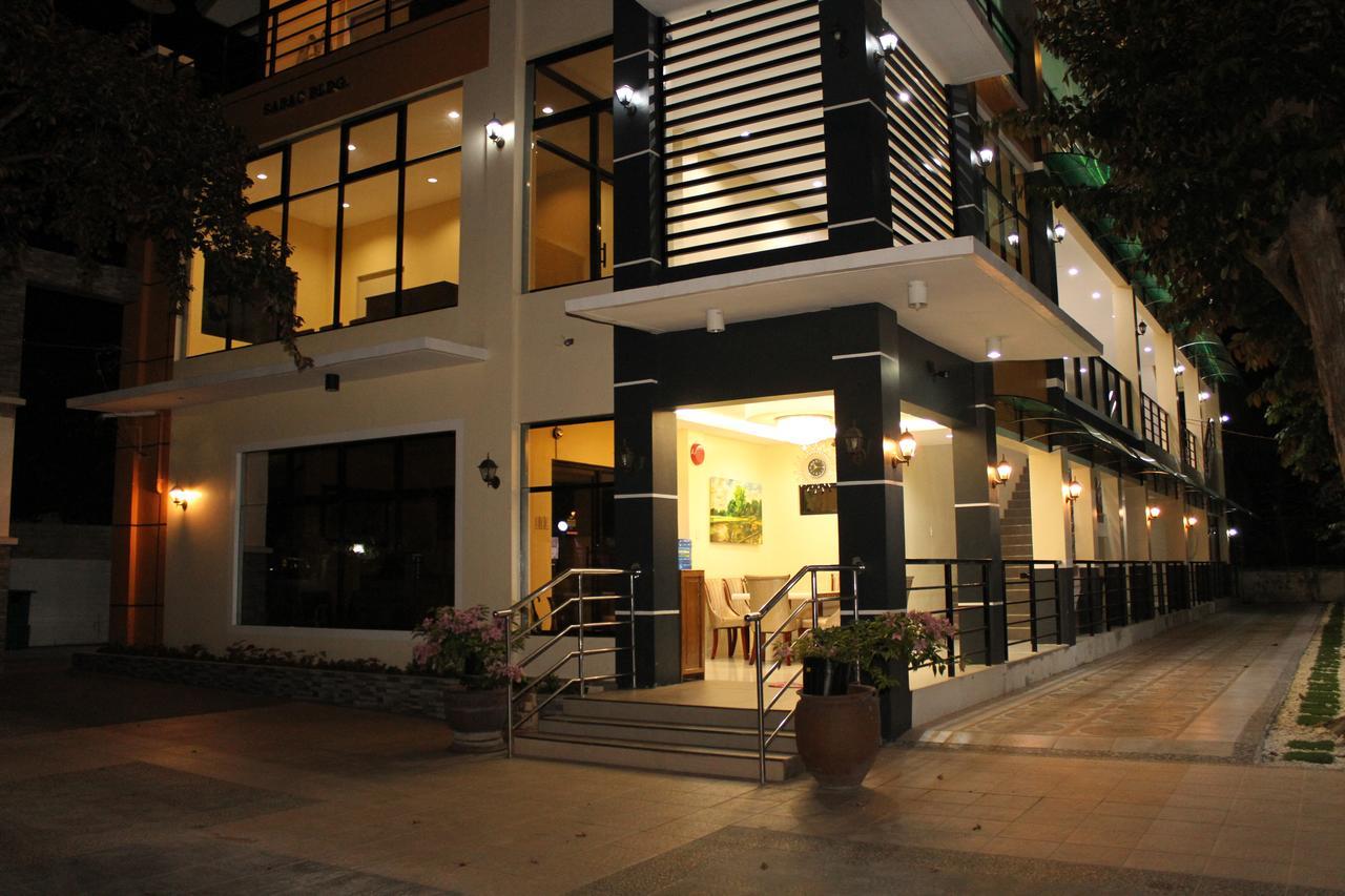 Ralphseej House Pensão Moalboal