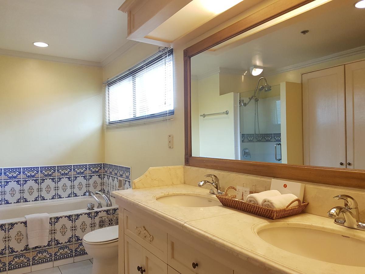 Sophia Aparthotel 3*