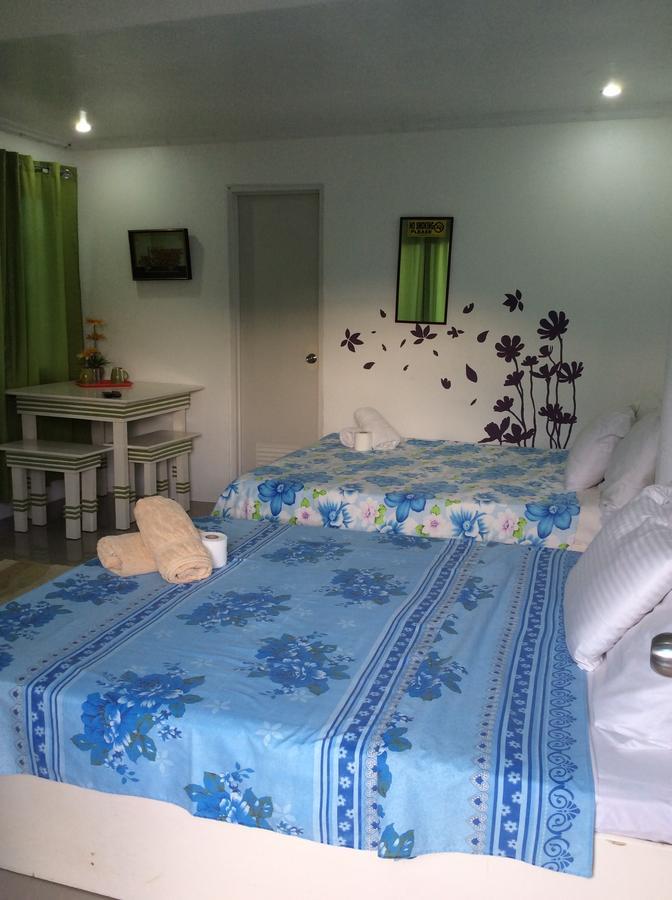 Cronin Bed & Breakfast Oslob