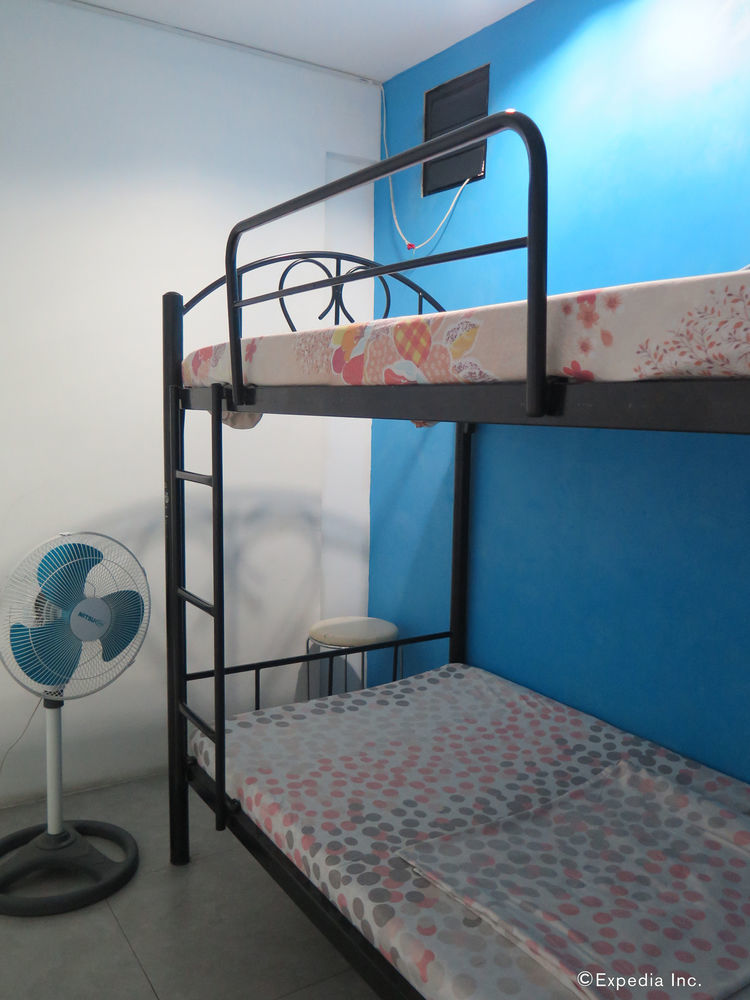 Hostel G&b *