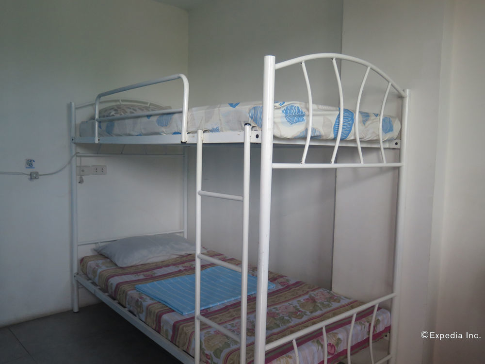 Hostel G&b *