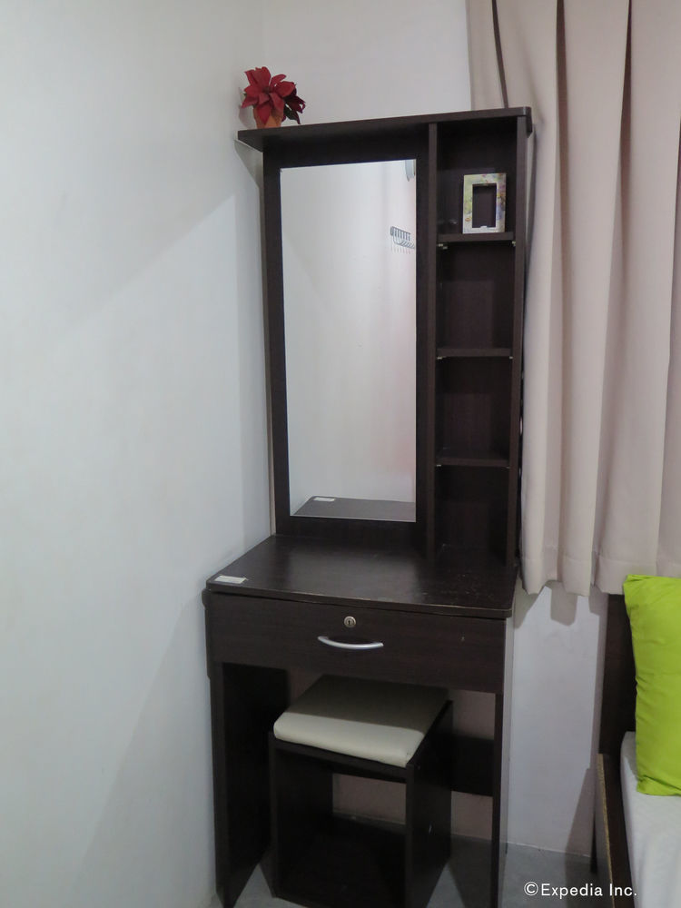 Hostel G&b *