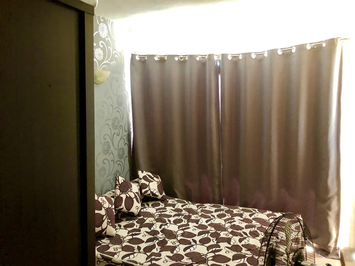 Bea's Space At One Oasis Condominium Apartment