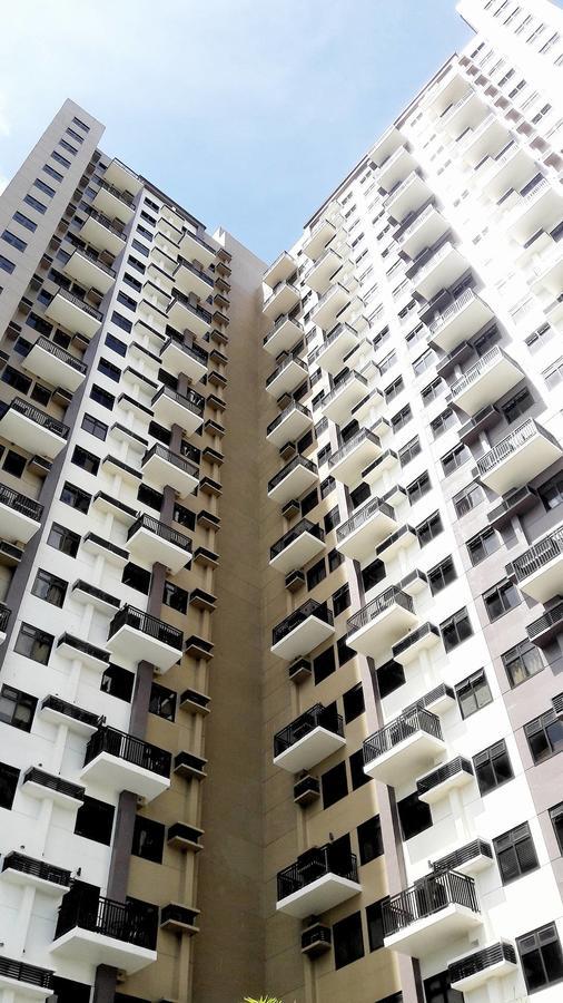Apartment Azalea Place Robinsons Residences