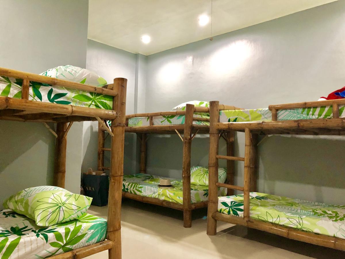 Lionfish Backpackers (adults Only) Hostel *