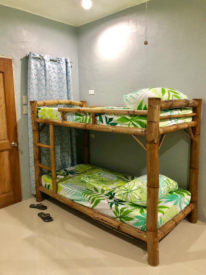 Lionfish Backpackers (adults Only) Hostel *
