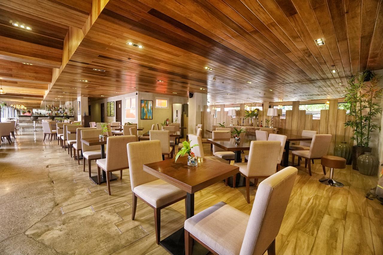 Uncle Tom's Powered By Cocotel Hotel 3*