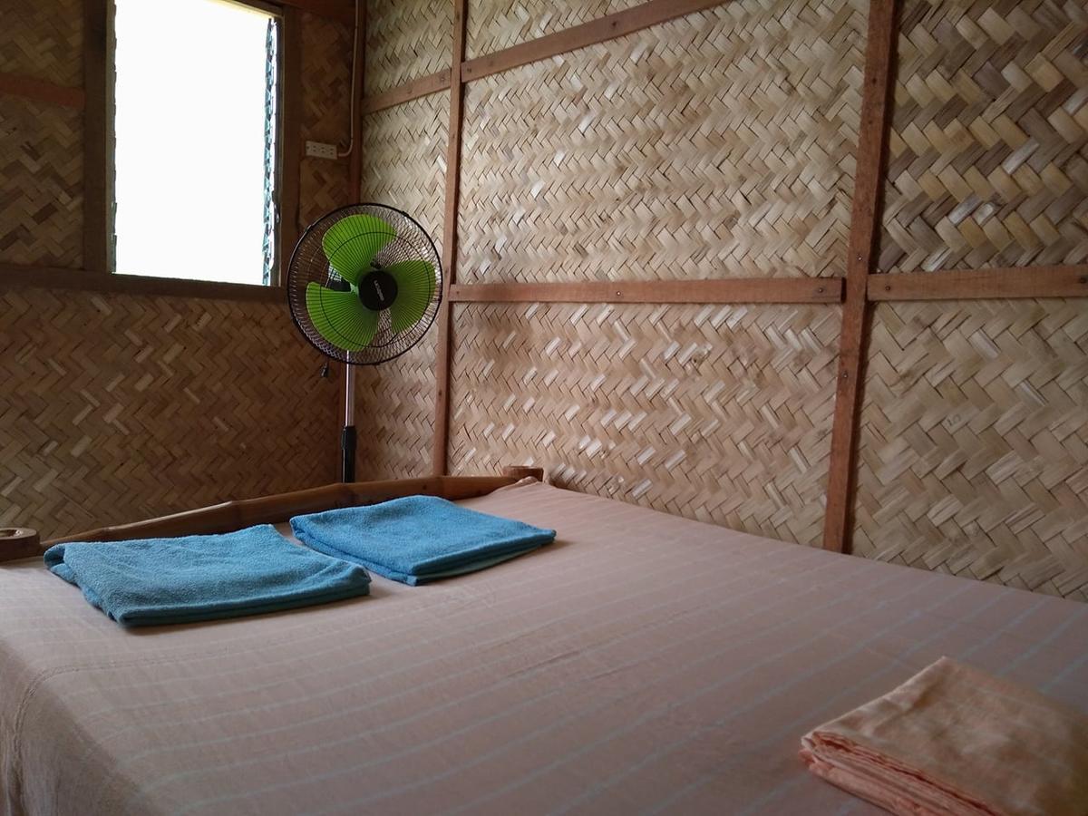 Lake House Resort 3*