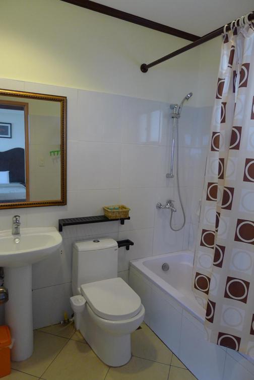 Bluefins Resort Lapu-Lapu City