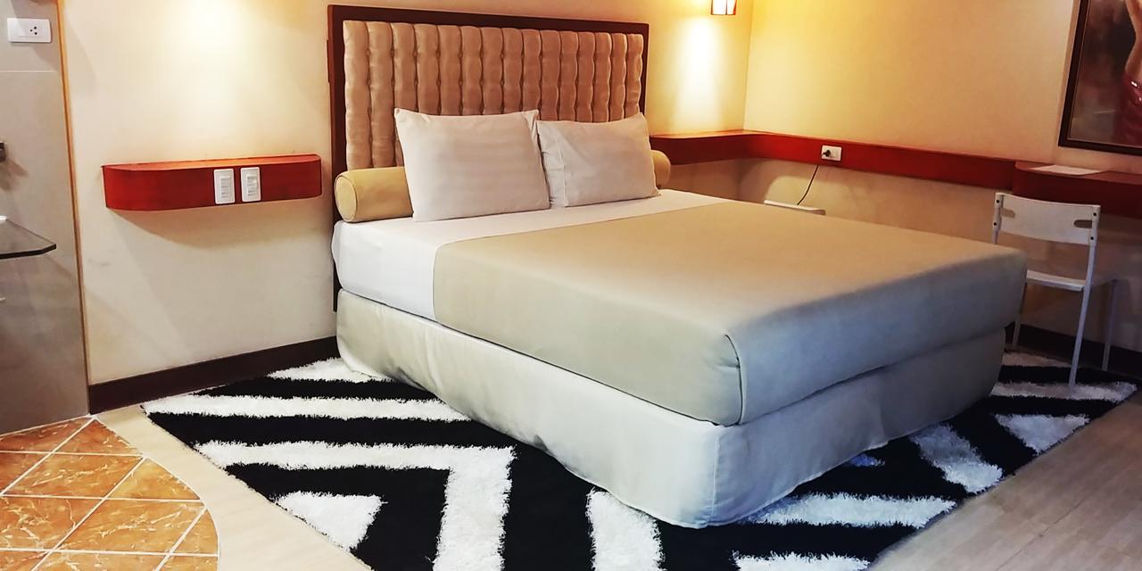 Hotel Cebu Dulcinea And Suites-mactan Airport